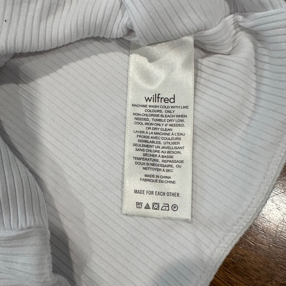 Aritzia Wilfred Crop Top White - Size S. - Picture 12 of 14